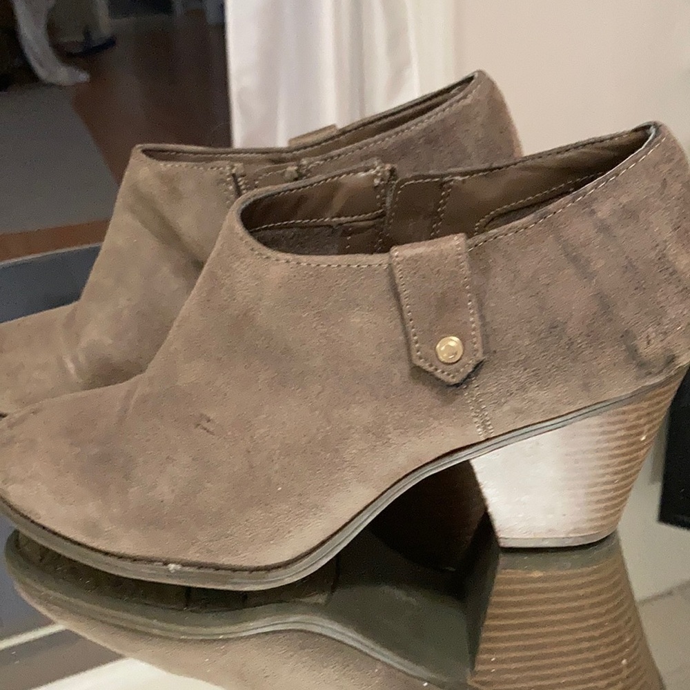 Dr Scholls ankle booties size 8